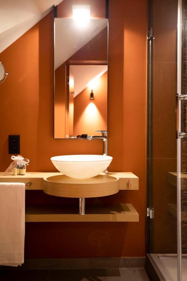 B-Lodge Boutique Hotel Louvain-la-Neuve Dış mekan fotoğraf
