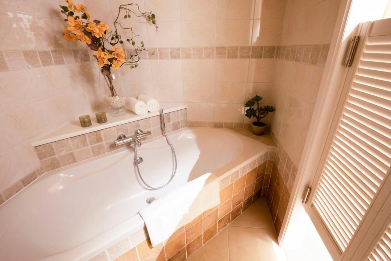 B-Lodge Boutique Hotel Louvain-la-Neuve Dış mekan fotoğraf